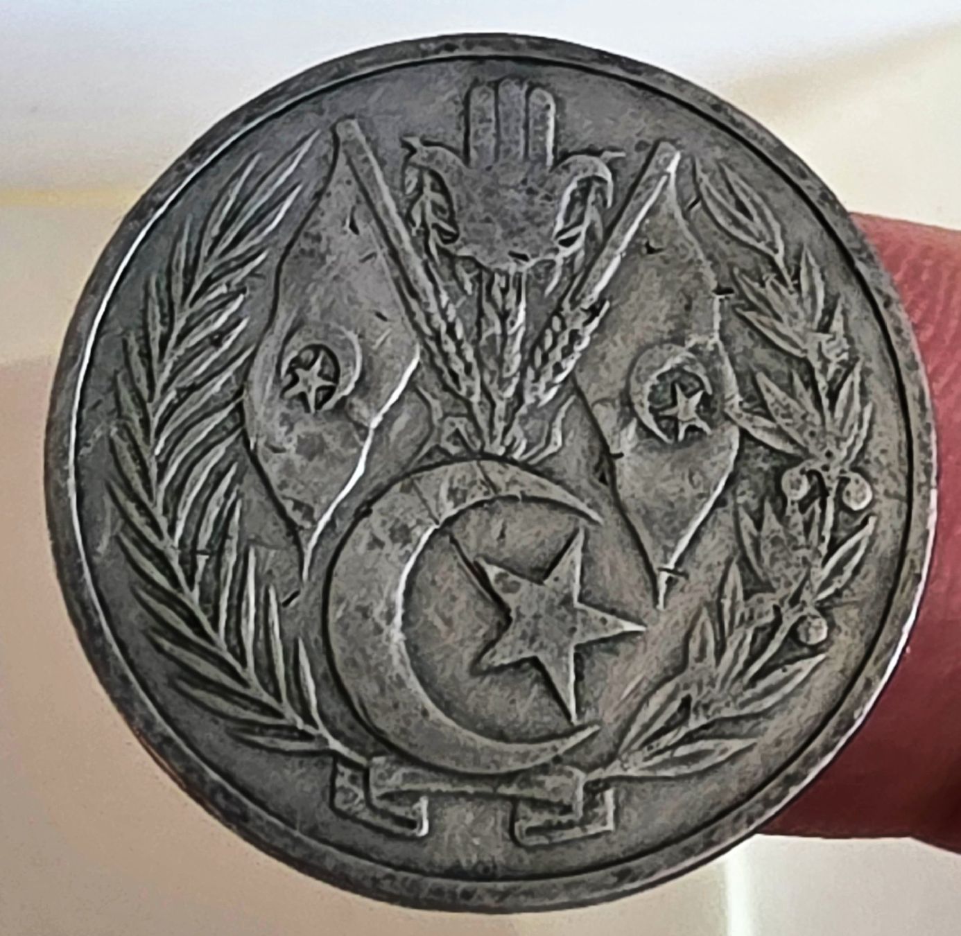 Tutti le monete: ALGERIEN 1 DINAR 1383/1964 – Usato da winterthur venduto da CoinPassion