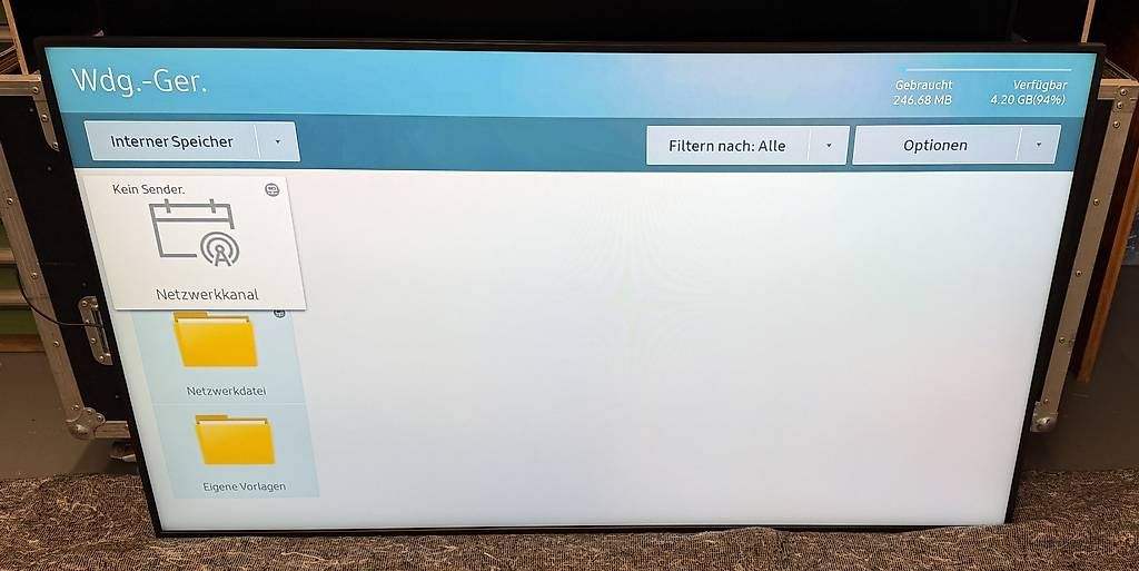 Monitore: Samsung Professional Display QH65R mit Flightcase – Gebraucht aus Rüti ZH von Philippek 1