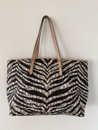 Michael Kors Tasche mit Zebramuster