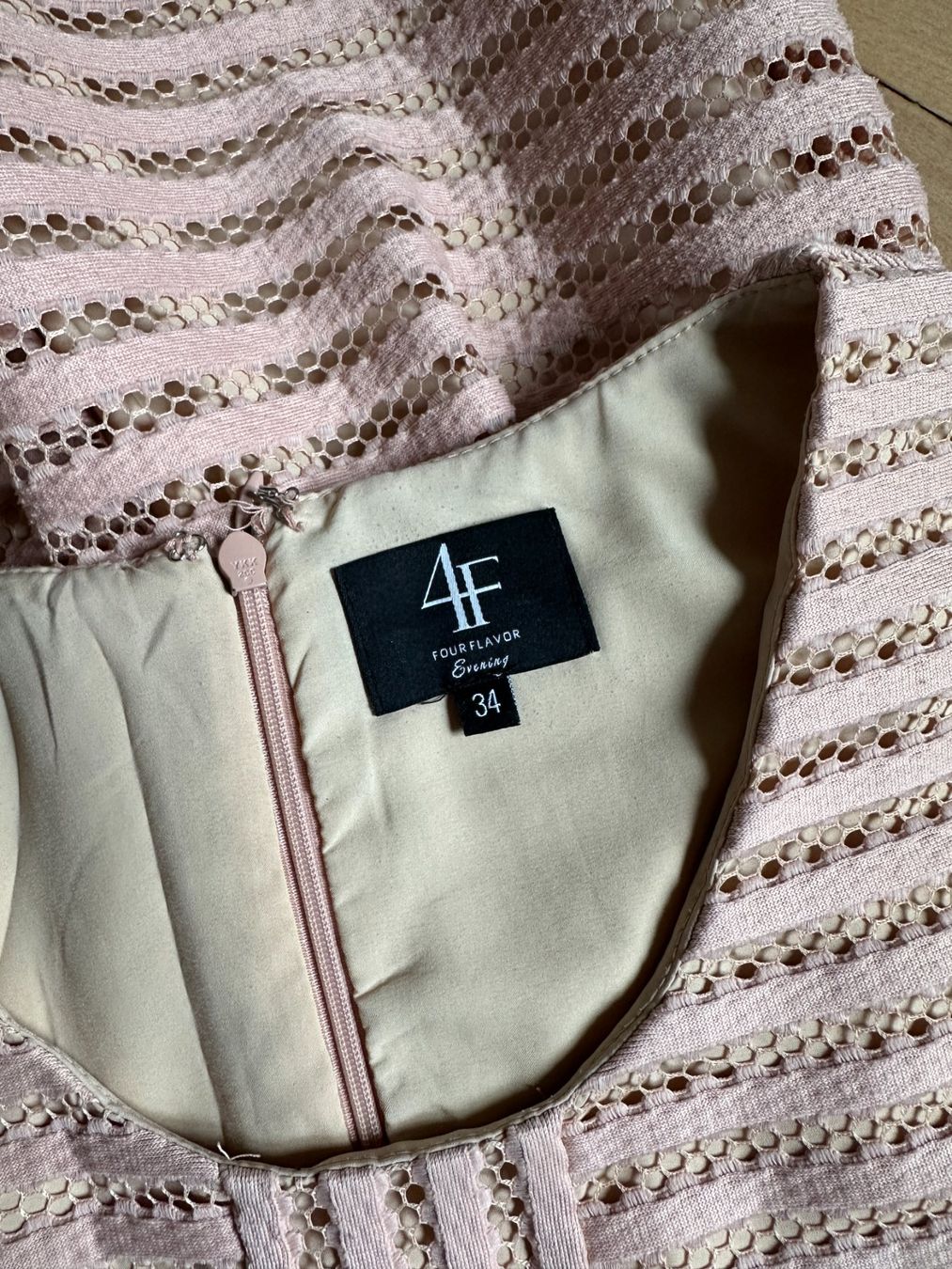 Kleider: FOUR FLAVOR - Abendkleid altrosa 34 – Gebraucht aus Zürich von Diazaio 3
