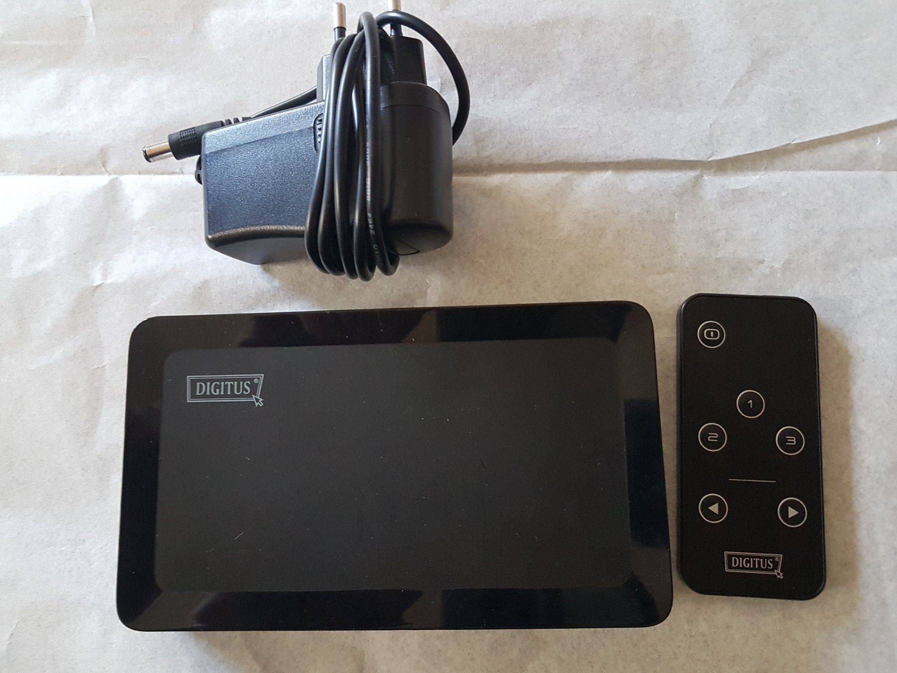 Adattatori: HDMI Switch Digitus avec télécommande 3 IN To 1 OUT (d) – Usato da Marin-Epagnier venduto da Riccardo04 1