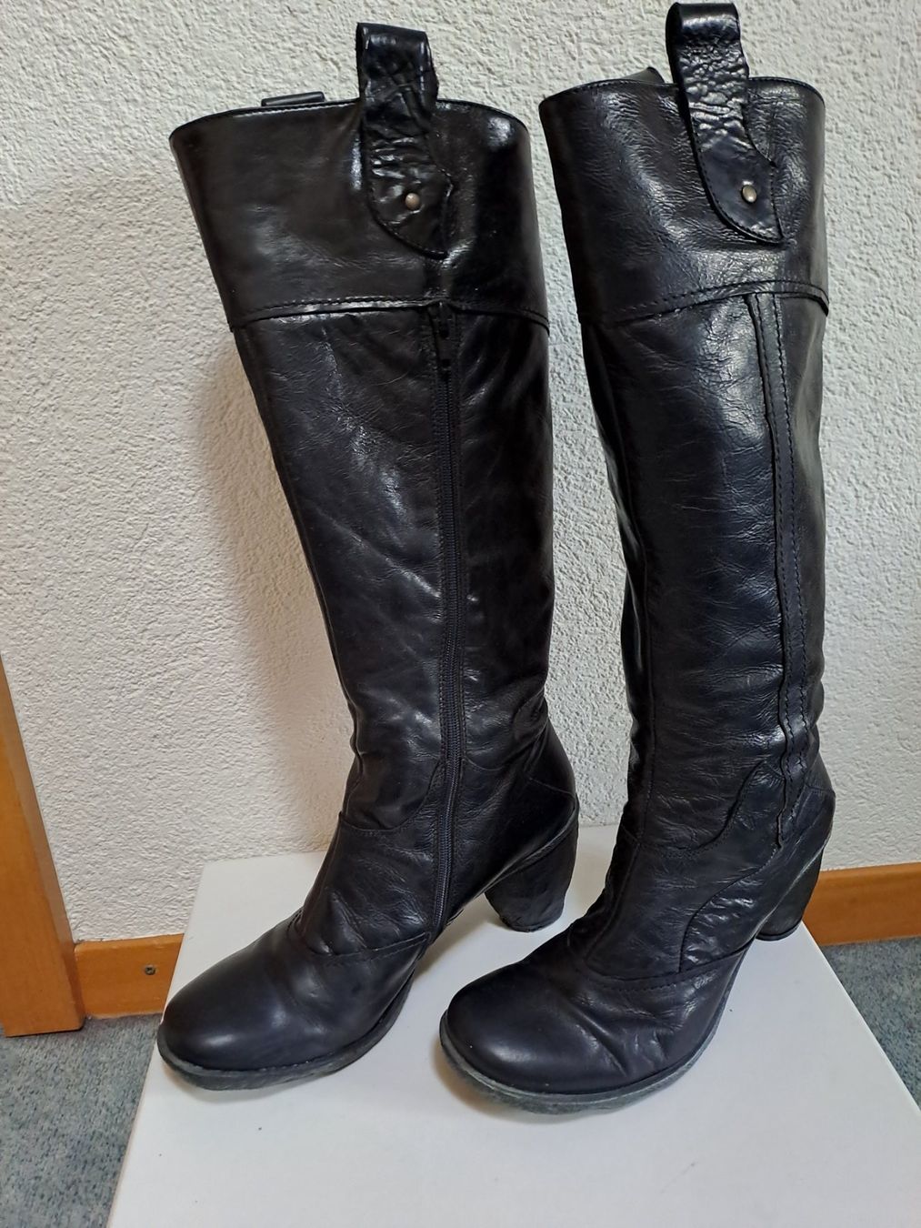Damenschuhe: Lederstiefel, NP 429.-, Gr. 38, spezieller Absatz – Gebraucht aus Frauenfeld von Andadaa 2