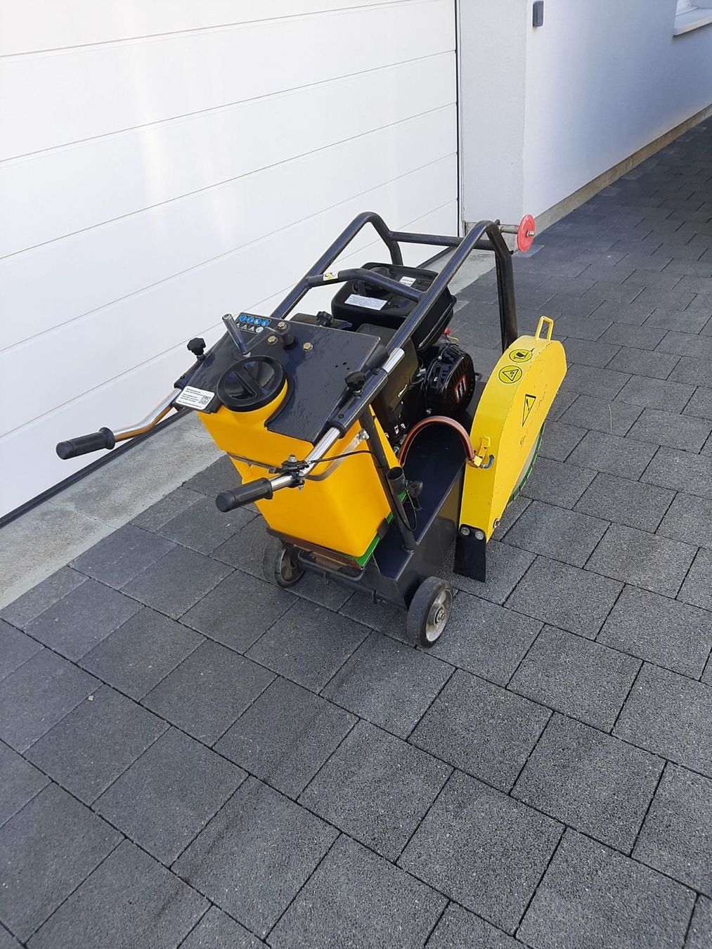 Tutte le macchine: Fugenschneider Baumax Benzin 450mm Blatt – Usato da Rain venduto da Kleinmoto 4