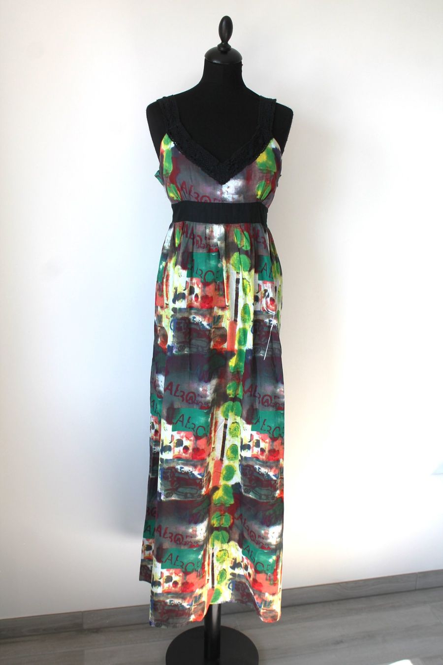 Desigual Vestiti: Robe longue DESIGUAL taille 40 – Usato da Chez-le-Bart venduto da jasse