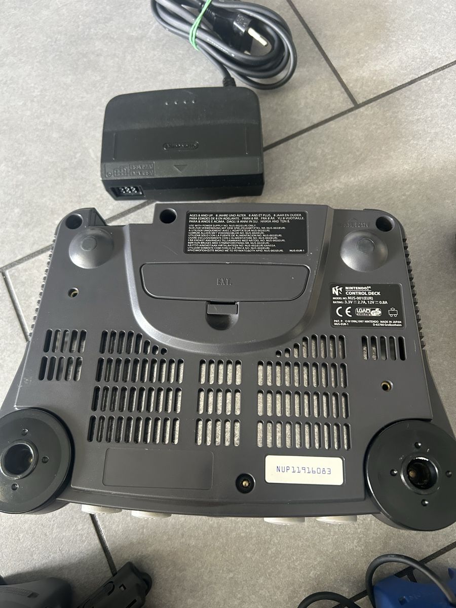 Nintendo Console: Nintendo 64 konsole mit 5 top spiele  – Usato da Oftringen venduto da Breza22 4