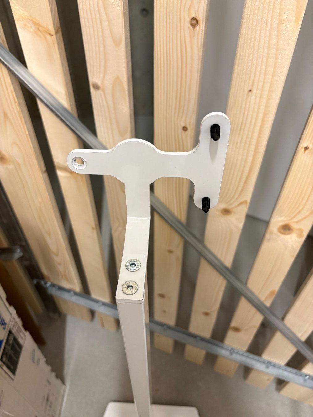Supporti a parete: Sonos Play 3 Lautsprecherständer weiss Paar – Usato da Zürich venduto da 54ug 1