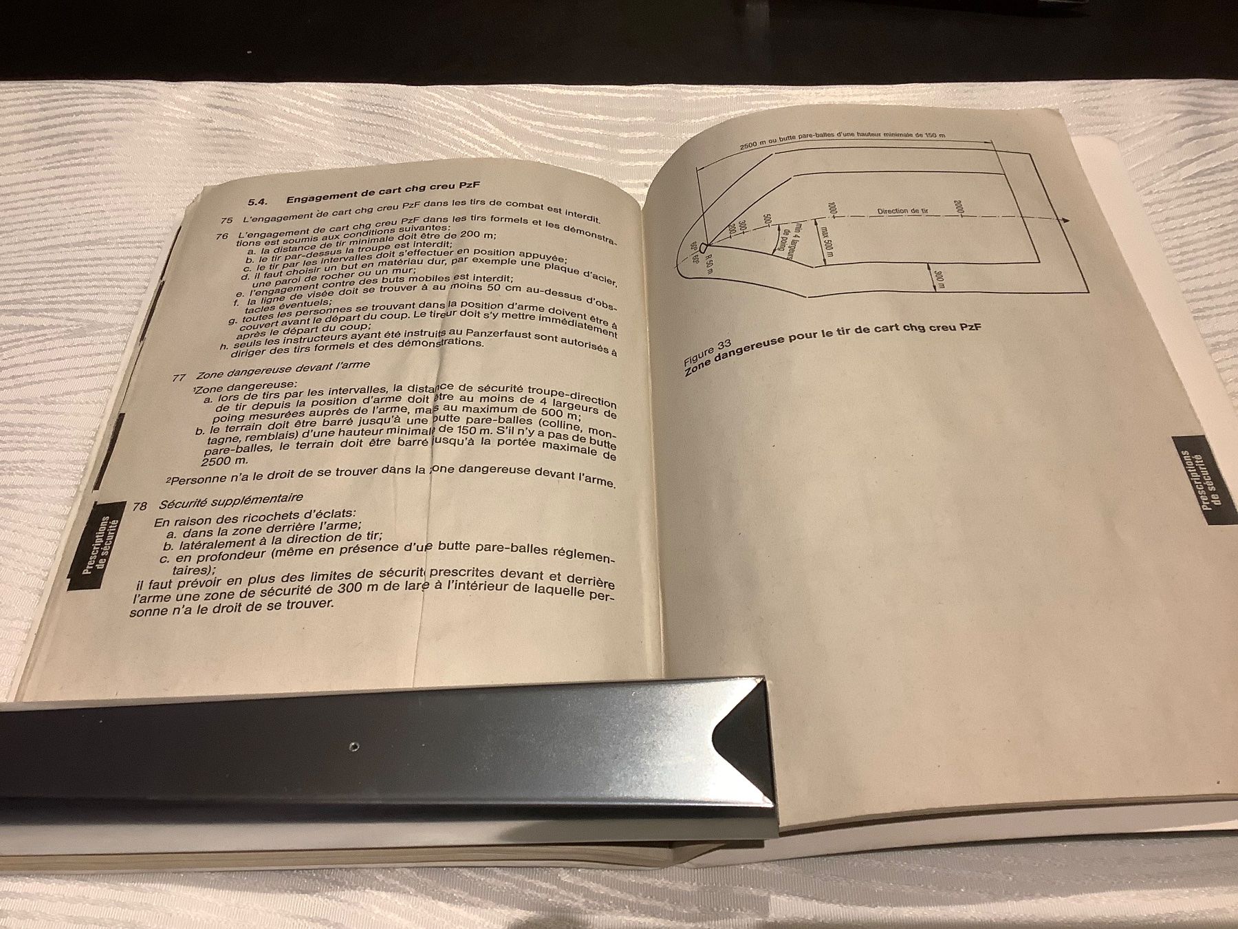 Livres: Le Panzerfaust (PzF) – D'occasion à Massongex par Nitramas 4
