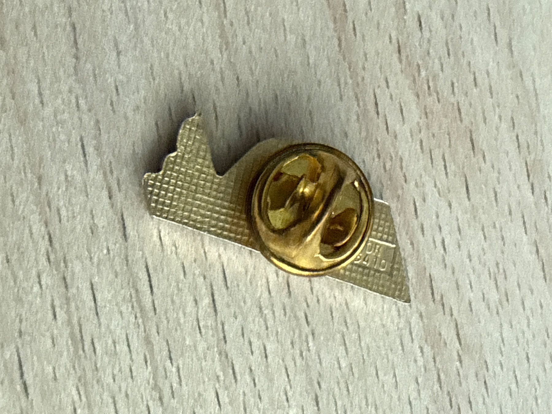 Placchette & Badge: Pin Deville Mazout SA – Usato da Glattbrugg venduto da Schweigmatt 1