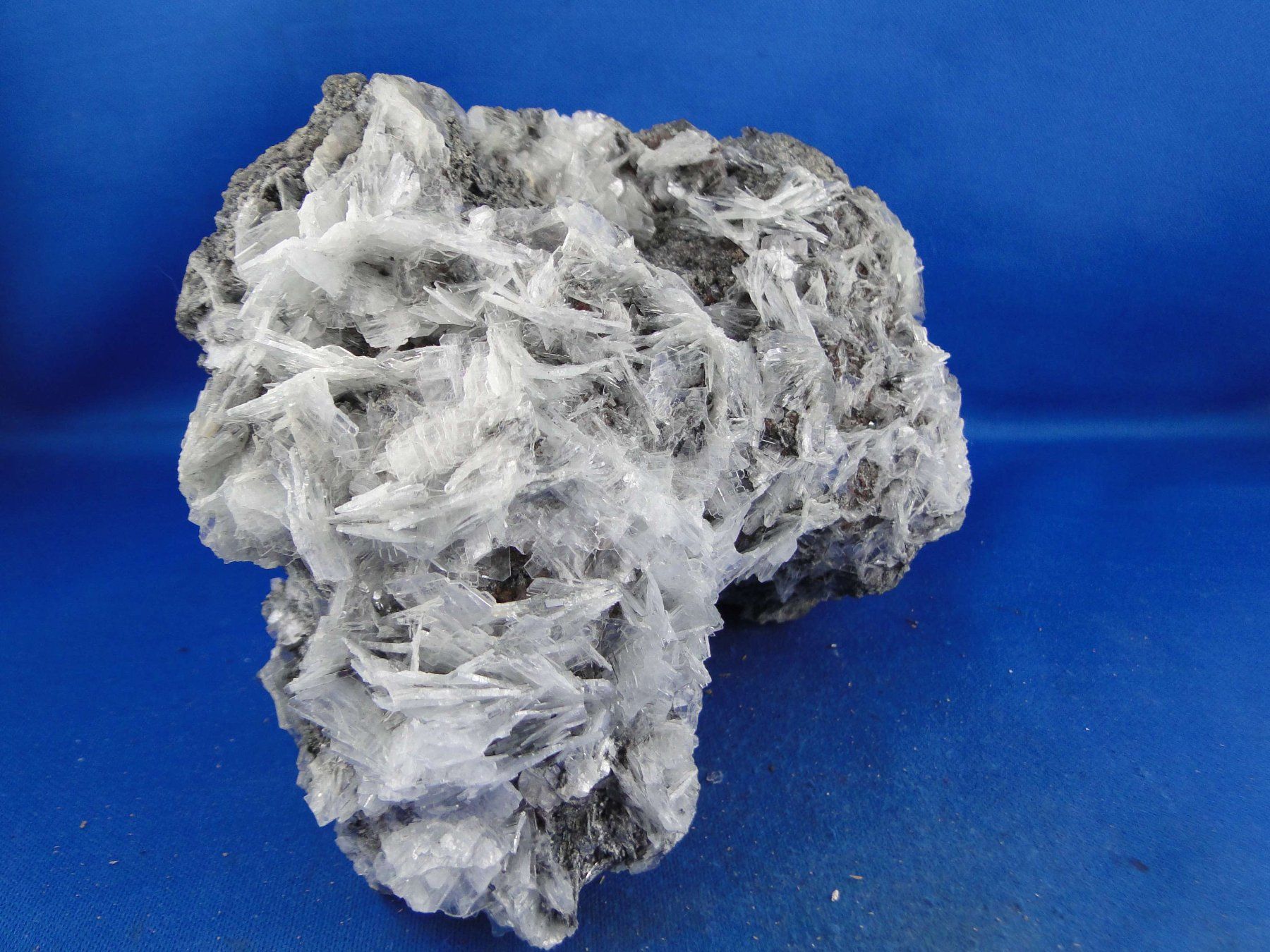 Minerali & Pietre curative: Baryt auf Berthierit – Usato da Schinznach Bad venduto da Demerald 3