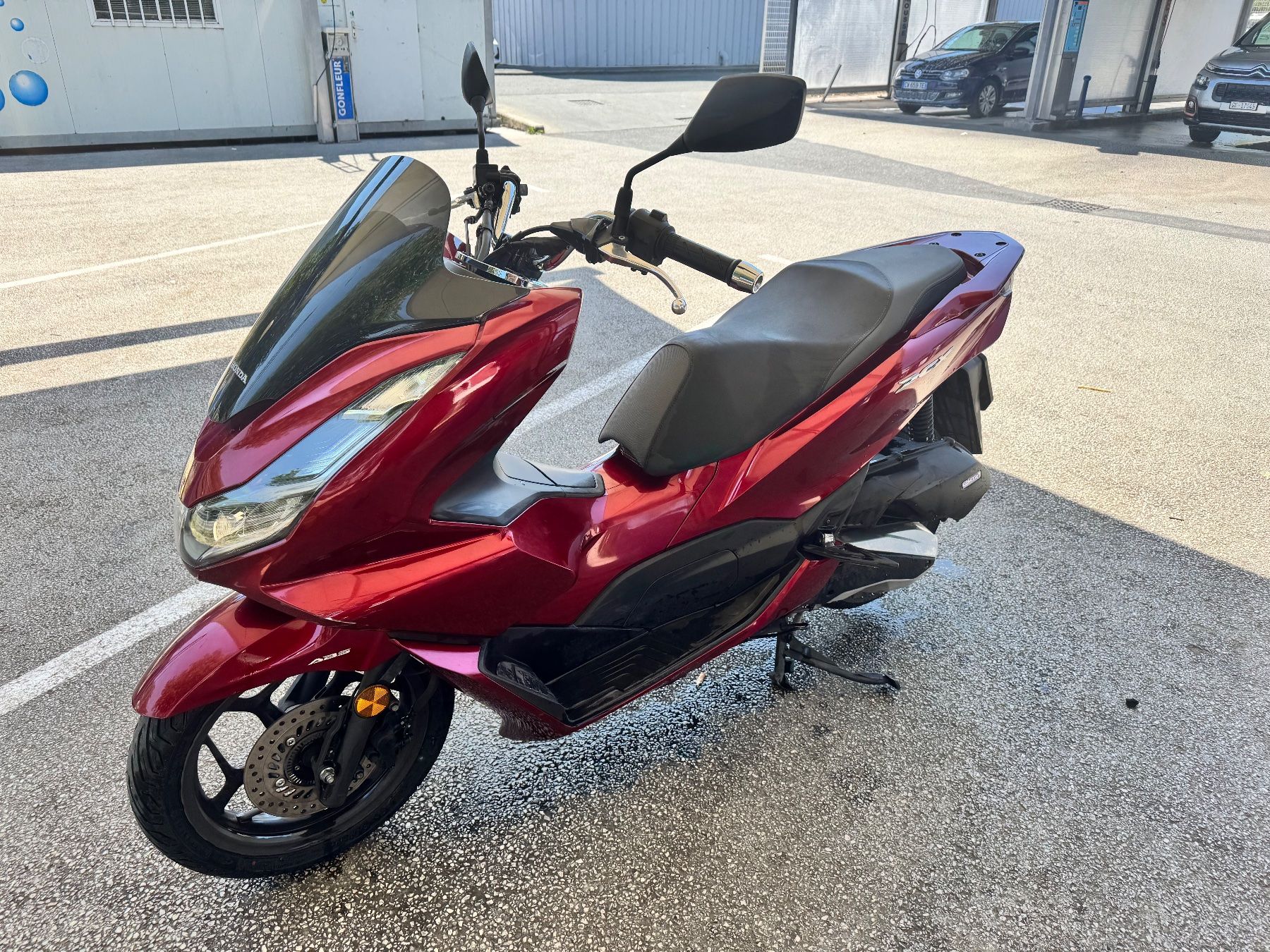 Honda Scooters: Honda PCX 125 – D'occasion à chêne bougeries par Mimizoo 6