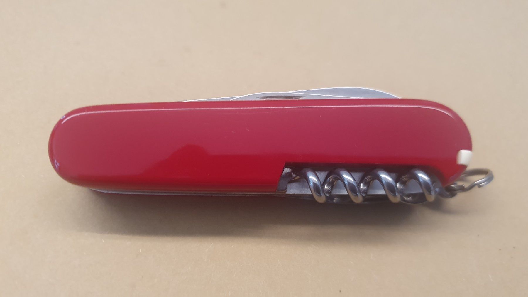 Victorinox Coltelli tascabile: 4 Victorinox / Wenger Sackmesser mit Logo – Nuovo (secondo la descrizione) da Härkingen venduto da MarianneSi 1