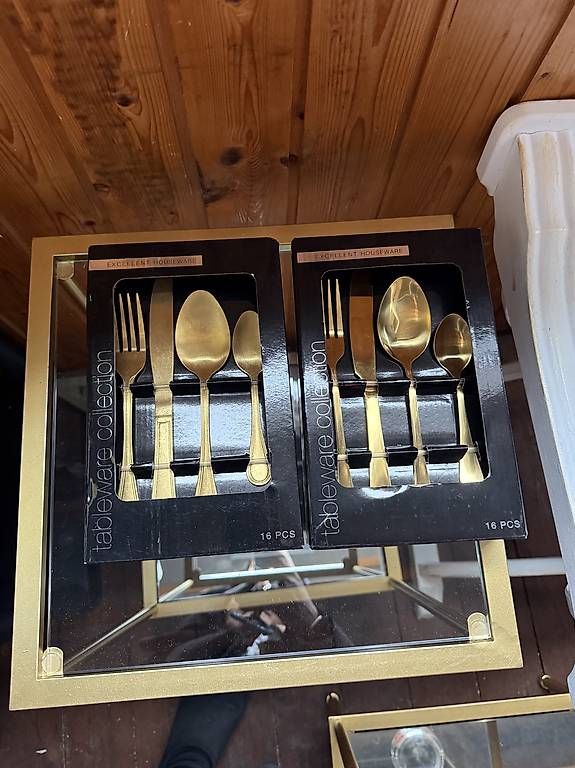 Set di posate: besteck gold 2 verschiedene  – Usato da Adligenswil venduto da balboa5 2