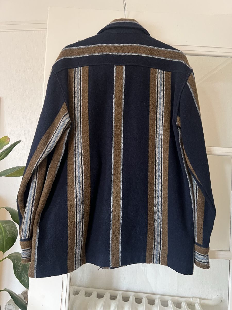 Camicie: Cozy Overshirt Jacket - Perfect Fall Layering Piece – Usato da Lausanne venduto da x_g_768c 1
