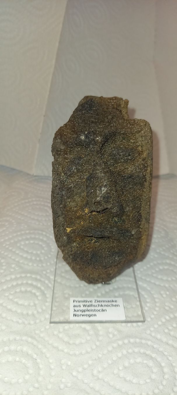 Sculture & Statue: Primitive Ziermaske aus Walfischknochen – Usato da Reiden venduto da jasi029 1