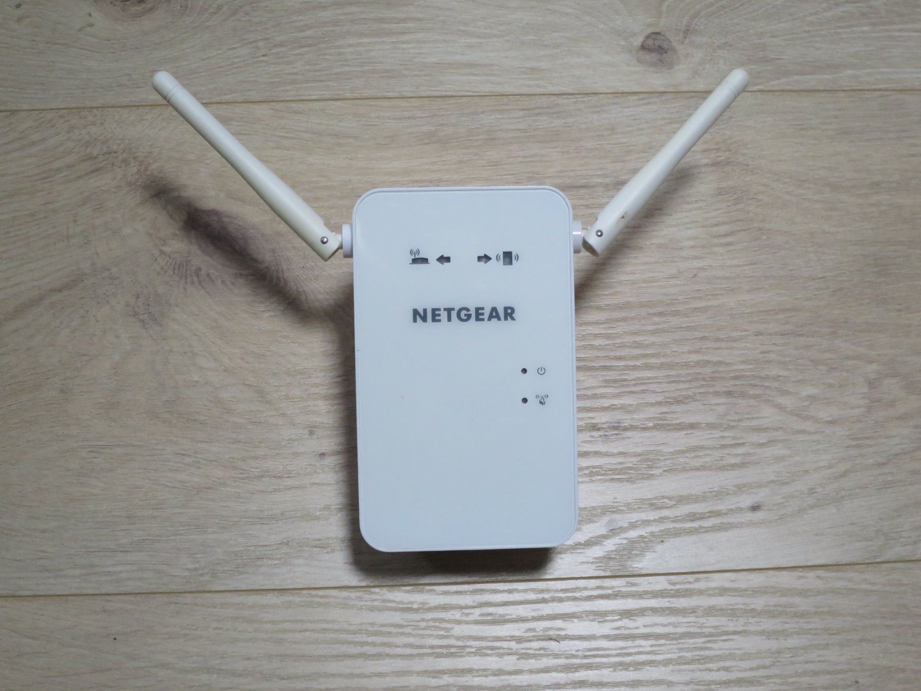 Netgear WiFi: Netgear AC750 Dual Band WLAN Range Extender / Access Point – Usato da Gundetswil venduto da Maegez