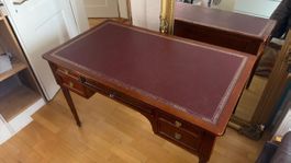 Eleganter Schreibtisch im Louis-XVI-Stil (Louis Seize)