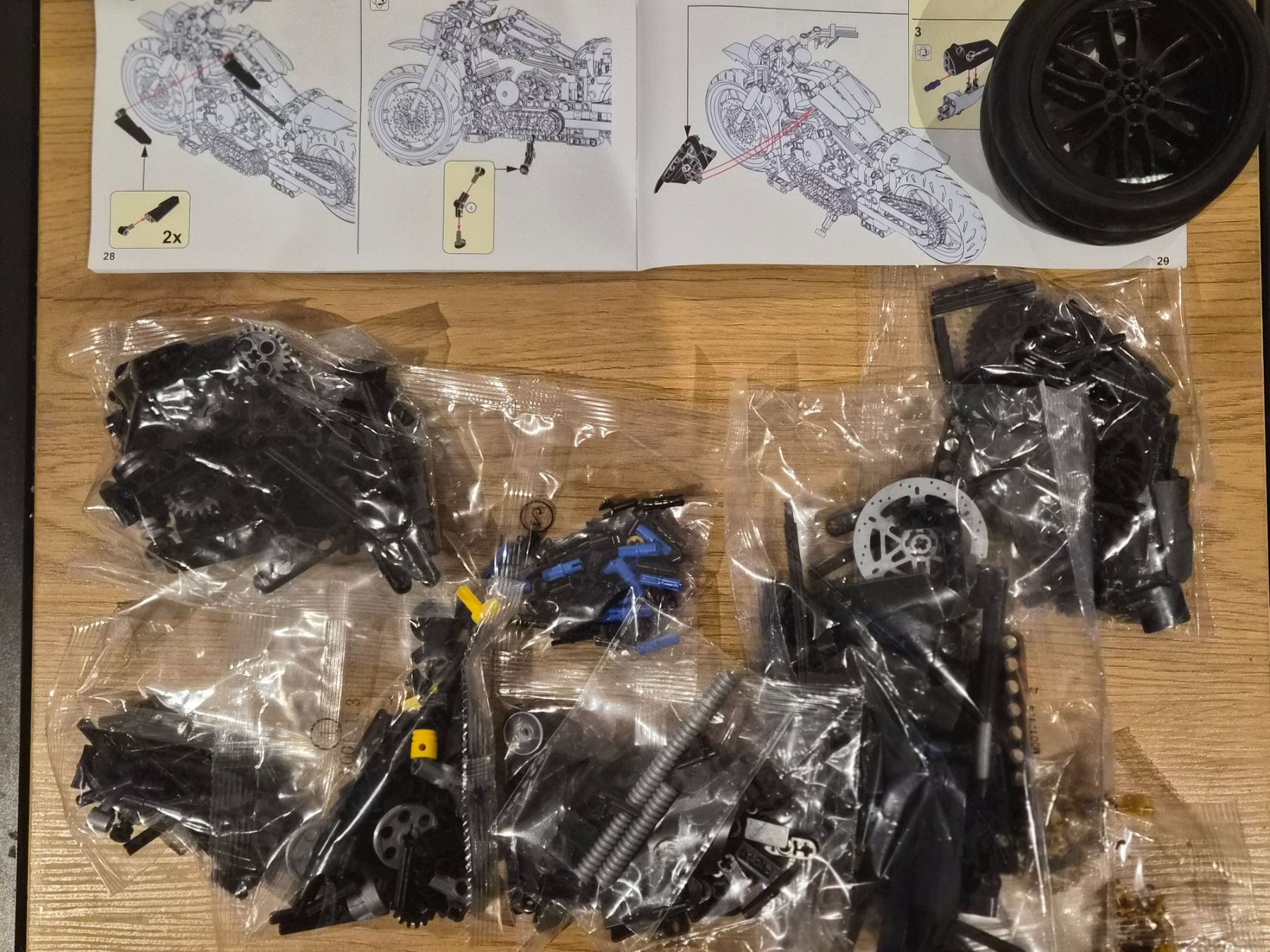 Lego Kit di costruzioni: Chopper Bausatz 1000+ Teile – Nuovo (secondo la descrizione) da Zizers venduto da allsaint74 2