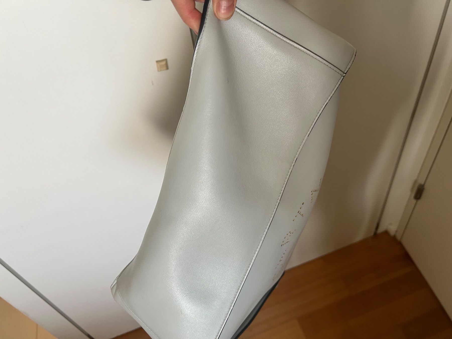 Stella McCartney Borse da donna: Stella McCartney Logo Tote Bag hellblau – Usato da Zürich venduto da predisha 5