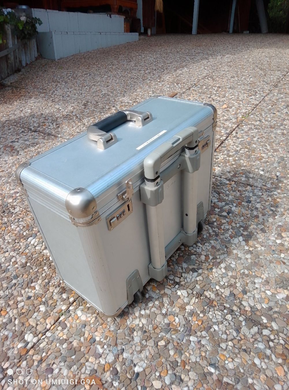 Valigie: Stabiler Rollkoffer aus Aluminium  – Usato da Kreuzlingen venduto da Rrfahrer