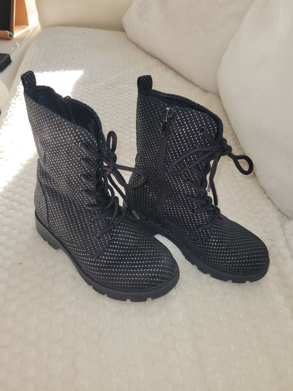 Chaussures filles: Stiefeli Grösse 27 – D'occasion à Uster par Gabi64
