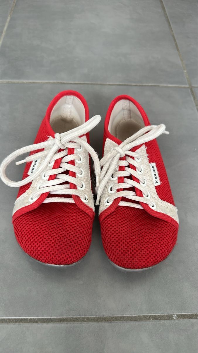 Leguano Scarpe per ragazzi: Leguano Barfuss Schuhe / Grösse 33 – Usato da Auw venduto da aeternoamore