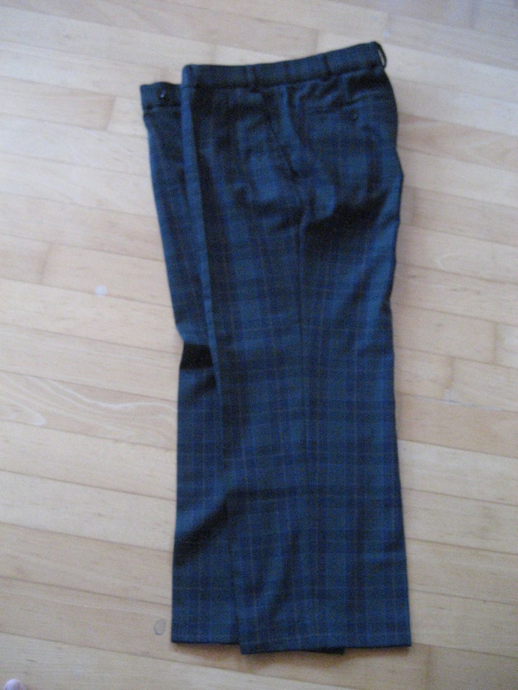 Pantaloni: Hose, kariert – Usato da Unterengstringen venduto da Olifant4 1