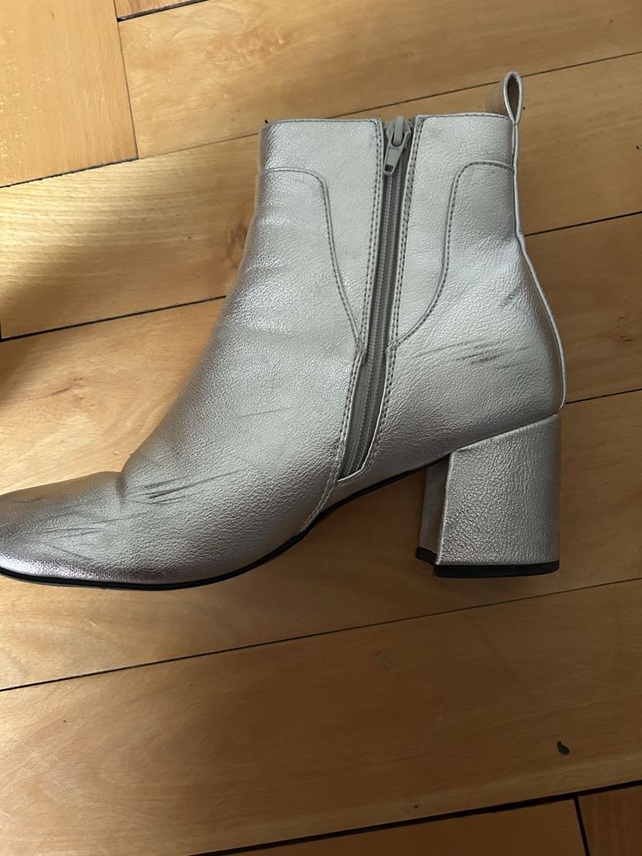 Scarpe da donna: Stiefeletten silber, Grösse 41 – Usato da Luzern venduto da bettygreen 3