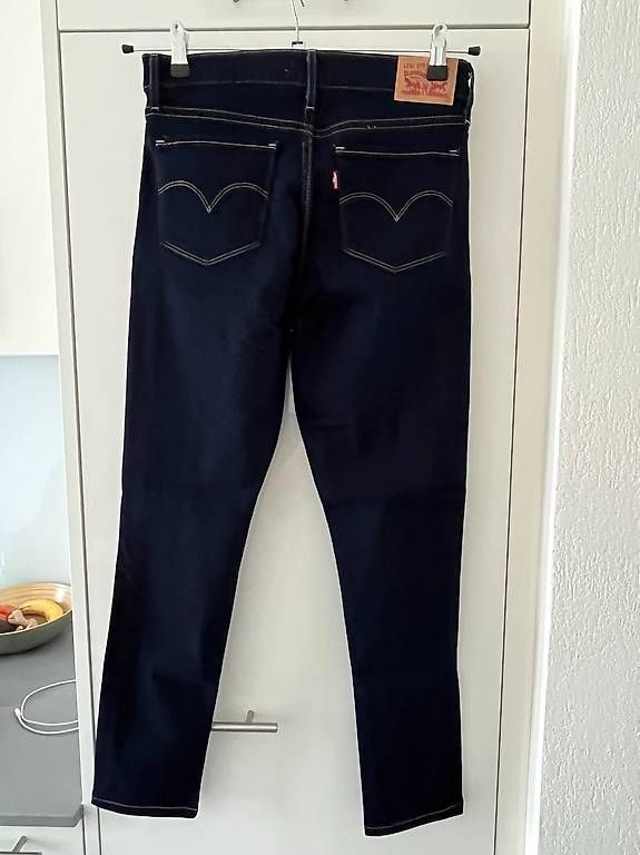 Levi's Jeans: Jeans - NEU - nie gebraucht - Levi – Neu (gemäss Beschreibung) aus Zürich von K.B123 1