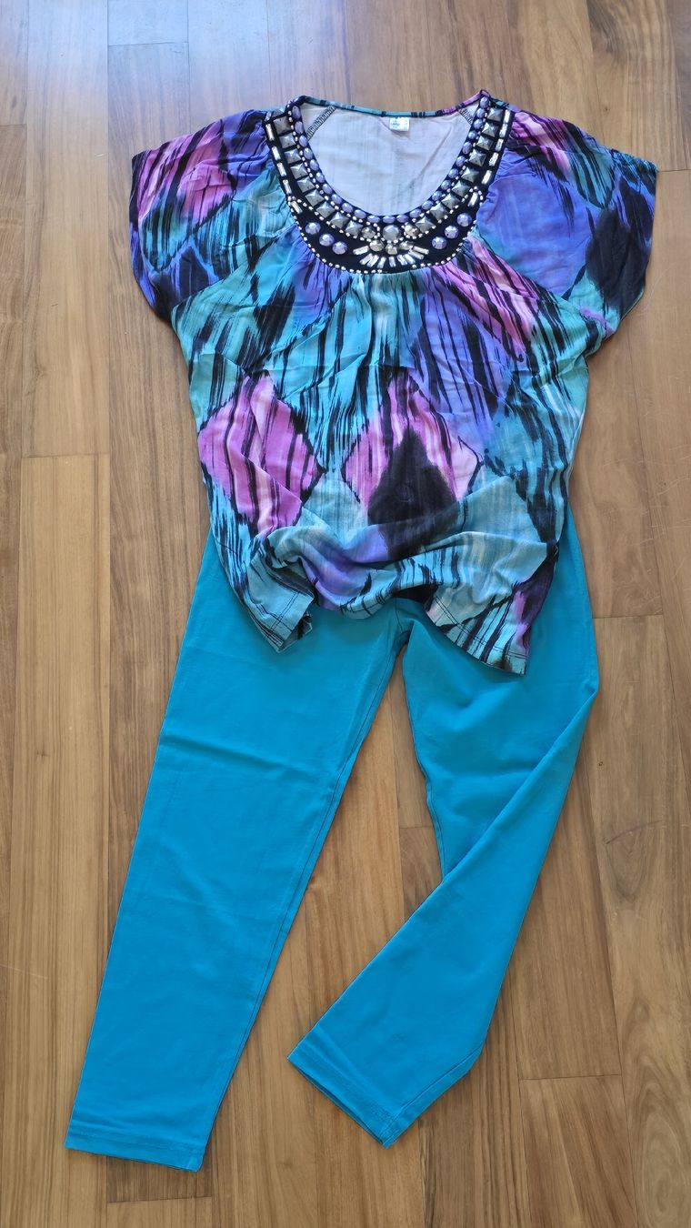 Lots de vêtements: Set Shirt & Leggins Gr S  – Neuf (Voir description) à Widnau par Schurlibua 1