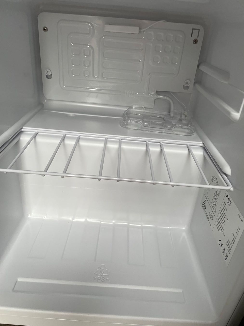 Primotecq Frigoriferi: Kühlschrank Primotec Oslo – Nuovo (secondo la descrizione) da Brunegg venduto da dav_vhz9 2