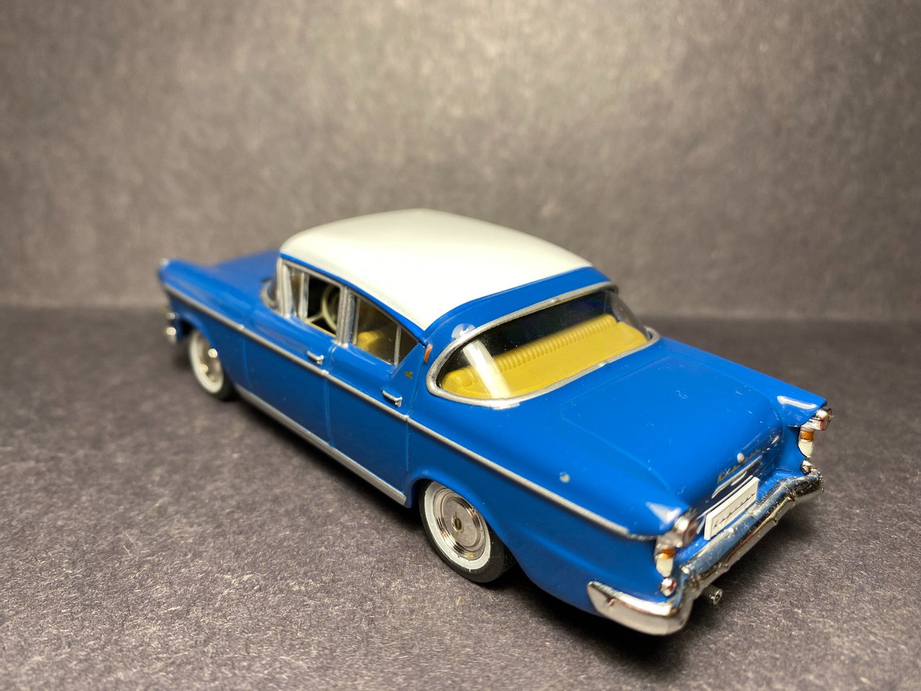 Opel Modellautos: Opel Kapitän 1958 1:43 – Gebraucht aus Spiez von Mlandcruiser 2