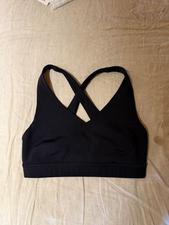 Lululemon sports bra 8