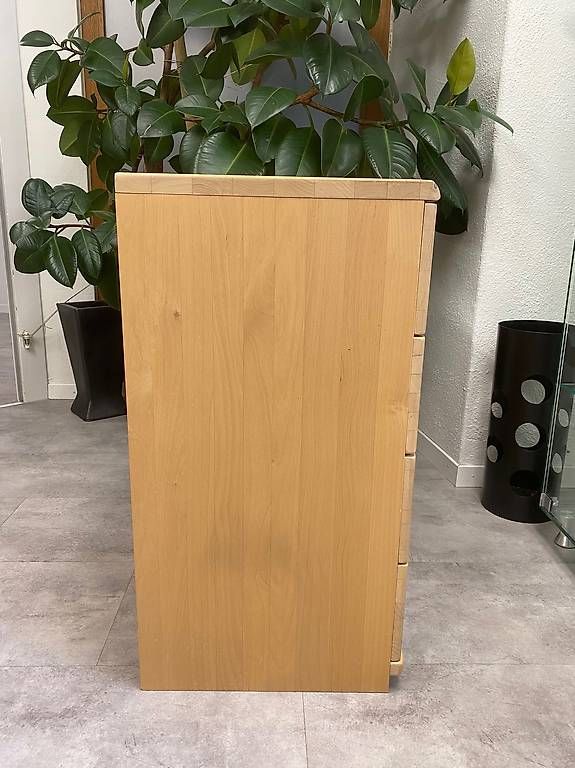 Cassettiere: Schlichte Holzkommode mit vier Schubladen – Usato da Schaffhausen venduto da Galleria13_Brocki_SH 3