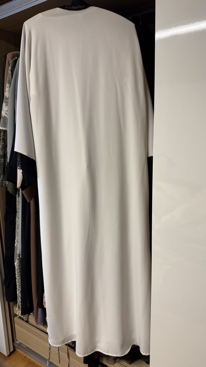 Vestiti: Abaya zweiteilig schwarz-weiss mit Spitze Grösse M – Nuovo (secondo la descrizione) da Haslen GL venduto da rana04 3