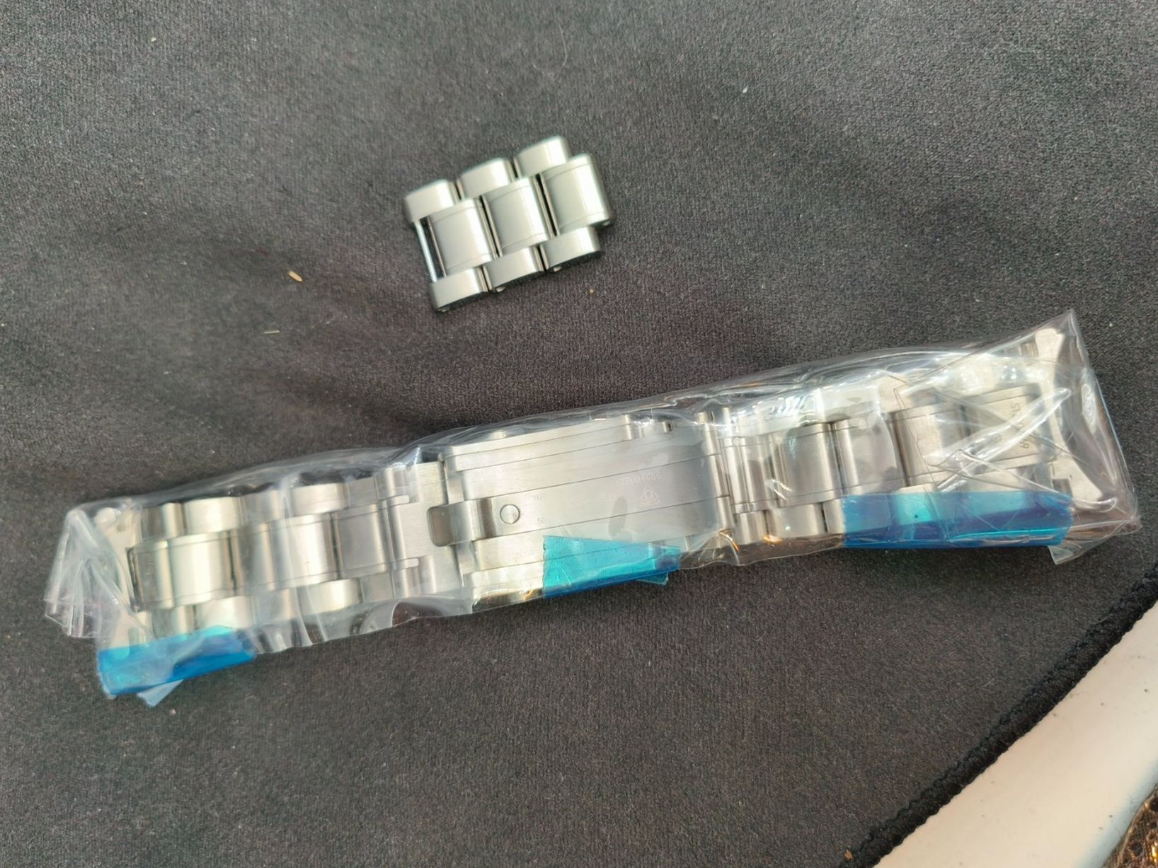 Omega Armbänder & -reifen: Bracelet - Omega – Gebraucht aus La Chaux-de-Fonds von curtitswisswatches 1