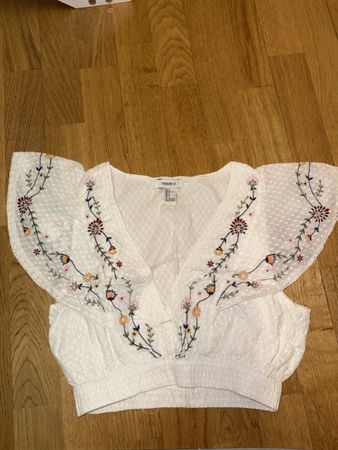 Top Forever 21 bianco con ricami taglia S stato buono
