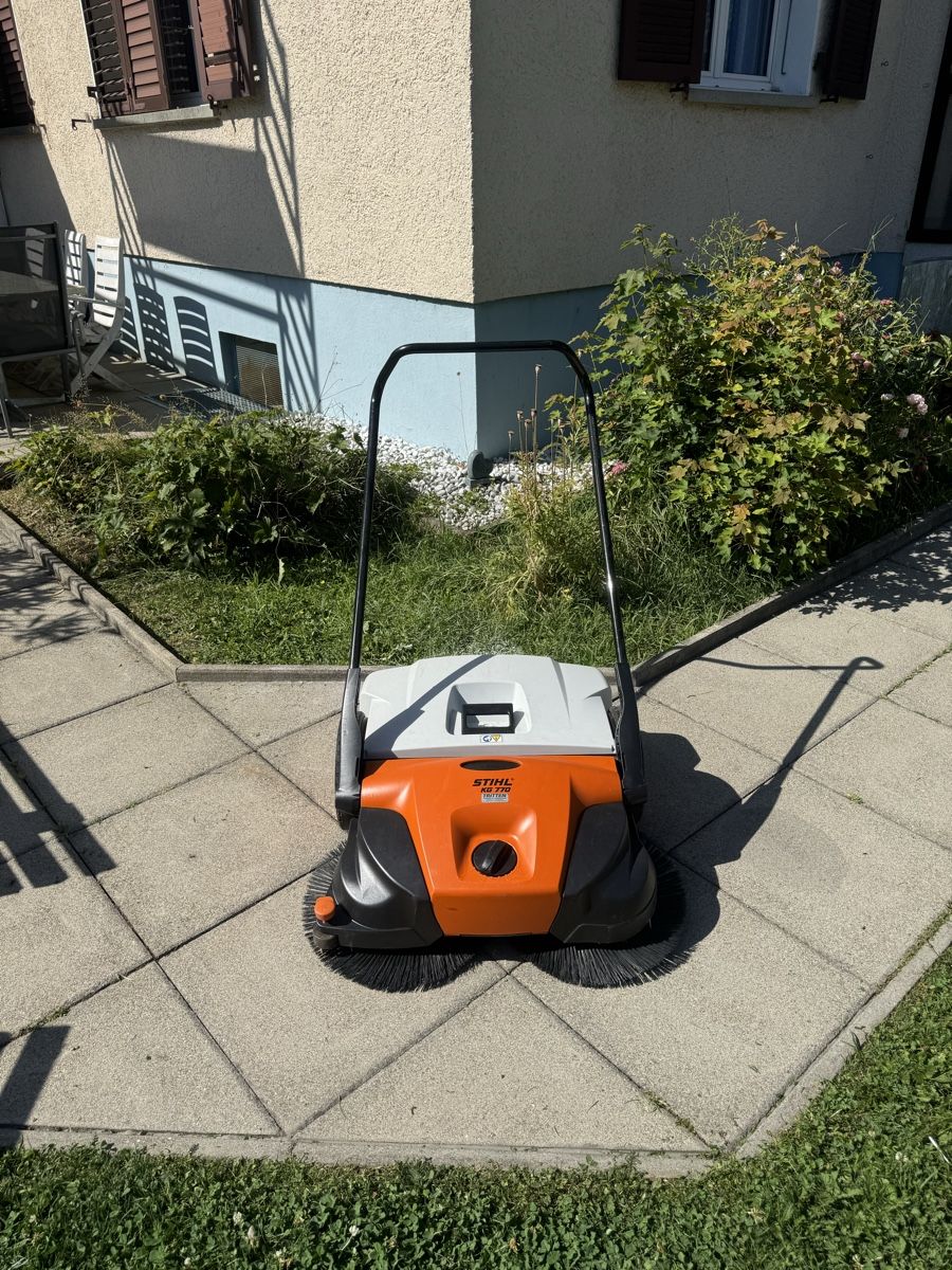 Toutes les machines: Stiel Putzmaschine  – D'occasion à Dübendorf par Sachs621