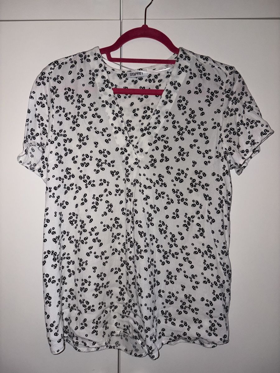 Esprit Camicette: Kurzarmbluse mit Blumenmuster Esprit – Usato da Herzogenbuchsee venduto da s.elina 1