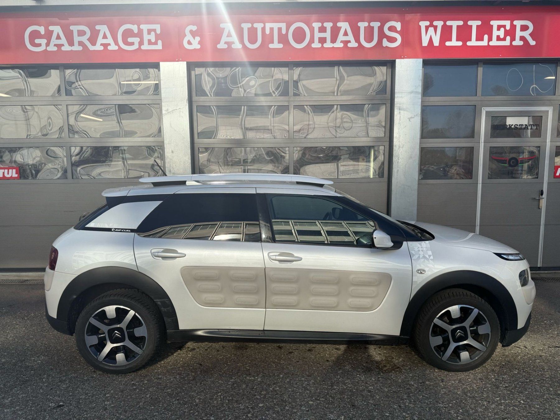 Citroën Automobili: Citroen C4 Cactus 1.2 e-THP Rip Curl – Usato da Biel/Bienne venduto da AS24 3