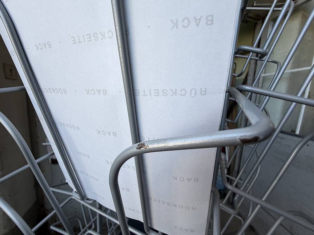 Altro per la casa: Drehbarer Katalogständer mit 40 A4 Fächern, H:160cm – Usato da Necker venduto da liq24 2