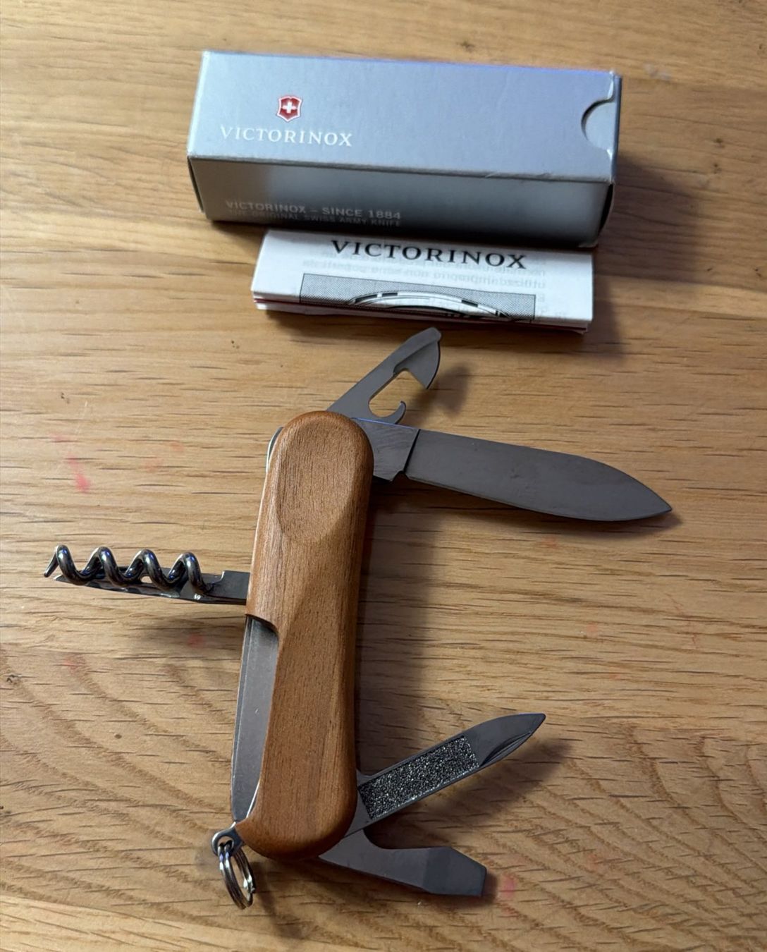 Victorinox Coltelli tascabile: VICTORINOX  SACKMESSER EVOLUTION 10 WOOD – Nuovo e nell'imballaggio originale da Zürich venduto da Frei-Occasionen 3