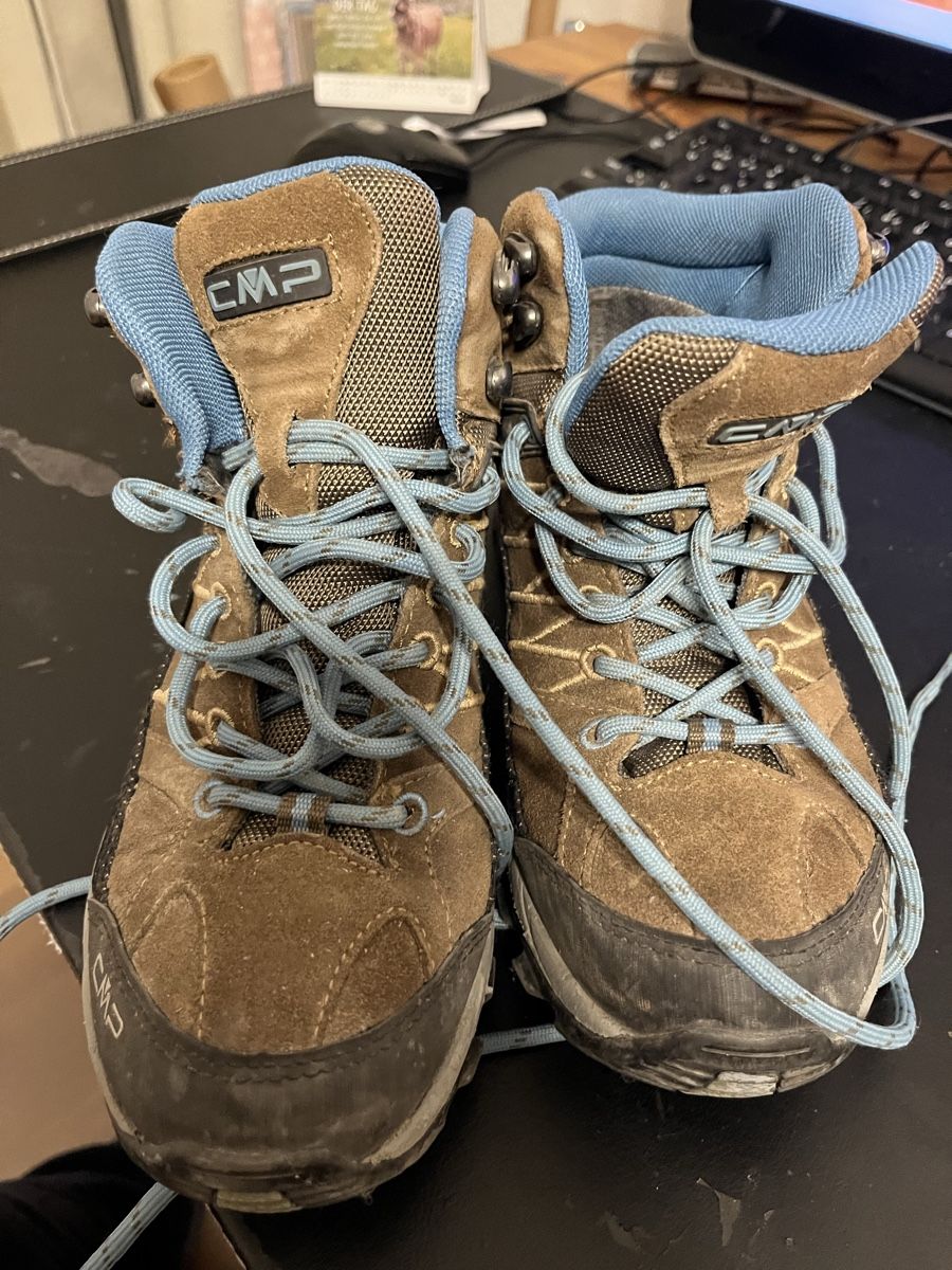 Damenschuhe: Wanderschuh Damen 37 – Gebraucht aus Brunnen von Duschi1