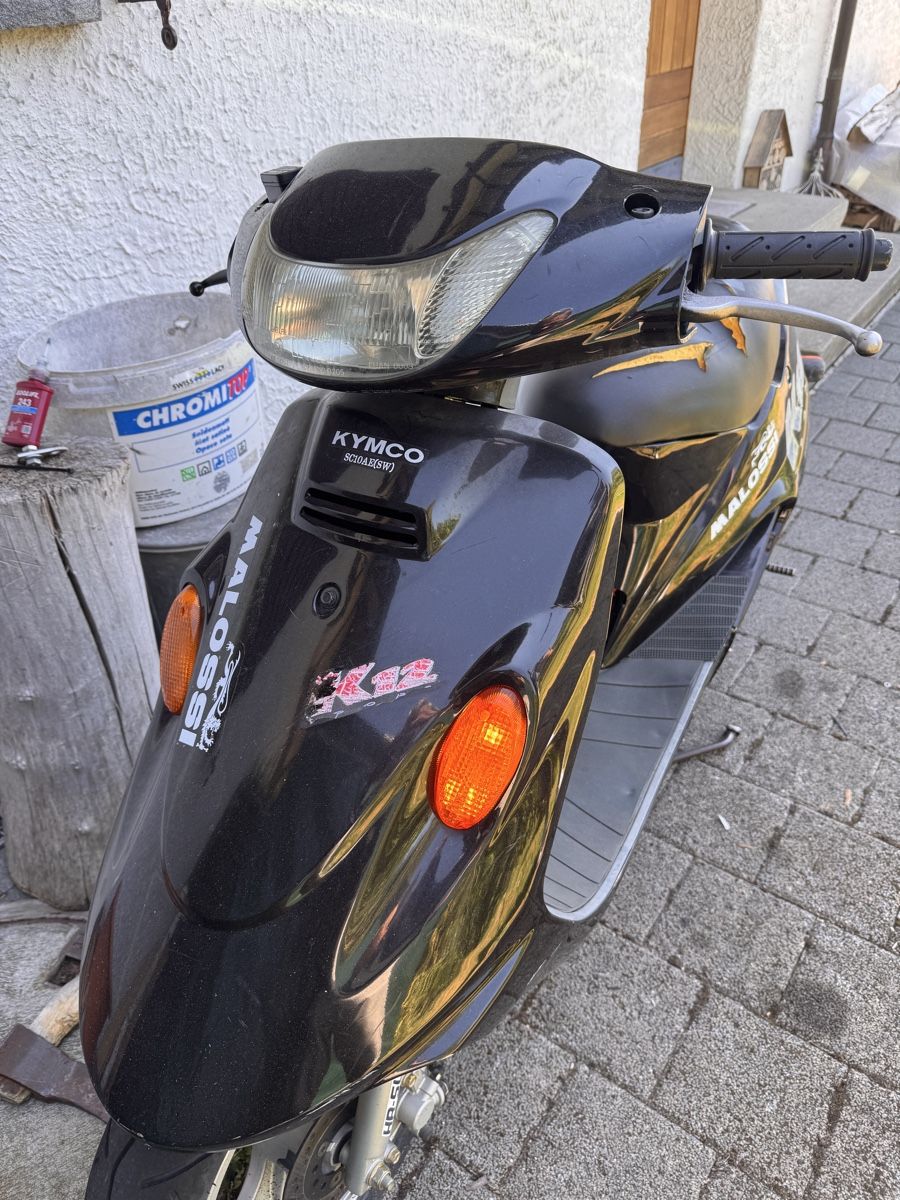 Kymco Strada: Kymco K12 50 Roller schwarz defekt – Difettoso da Zofingen venduto da drummer74 2