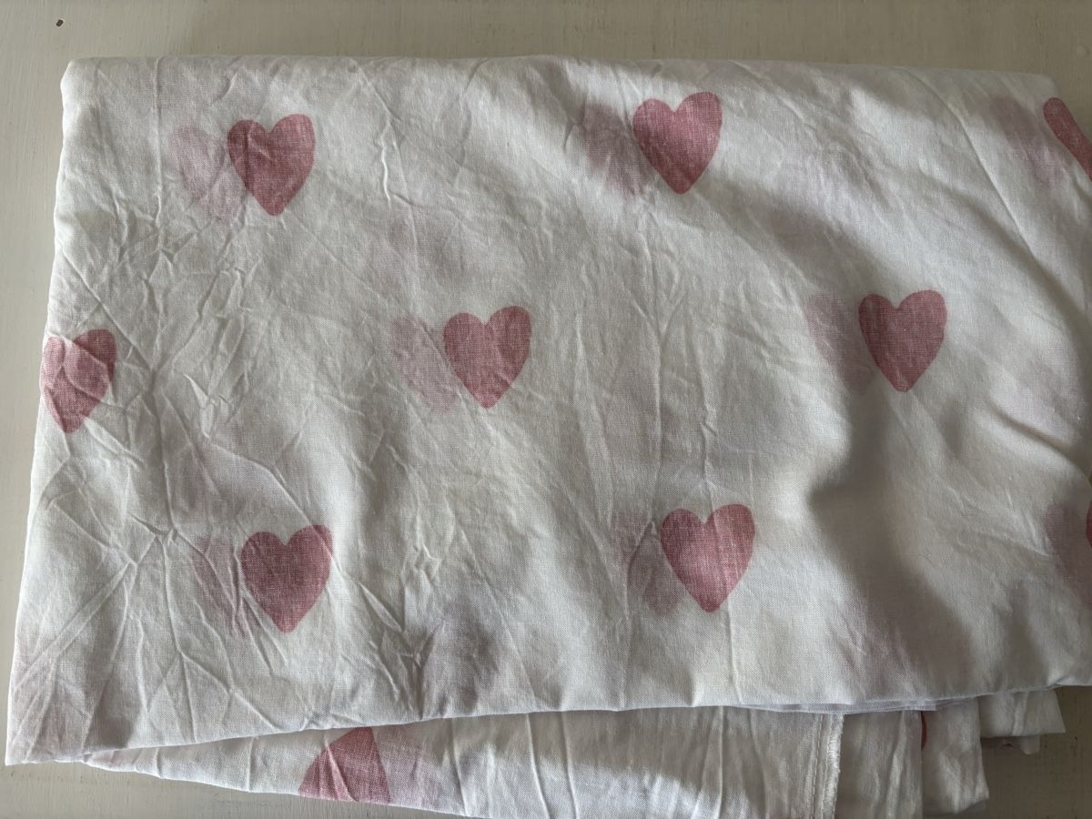 Kinderbettwäsche mit rosa Herzen (Gebraucht) in Effretikon für CHF 5 – mit Lieferung auf Ricardo kaufen