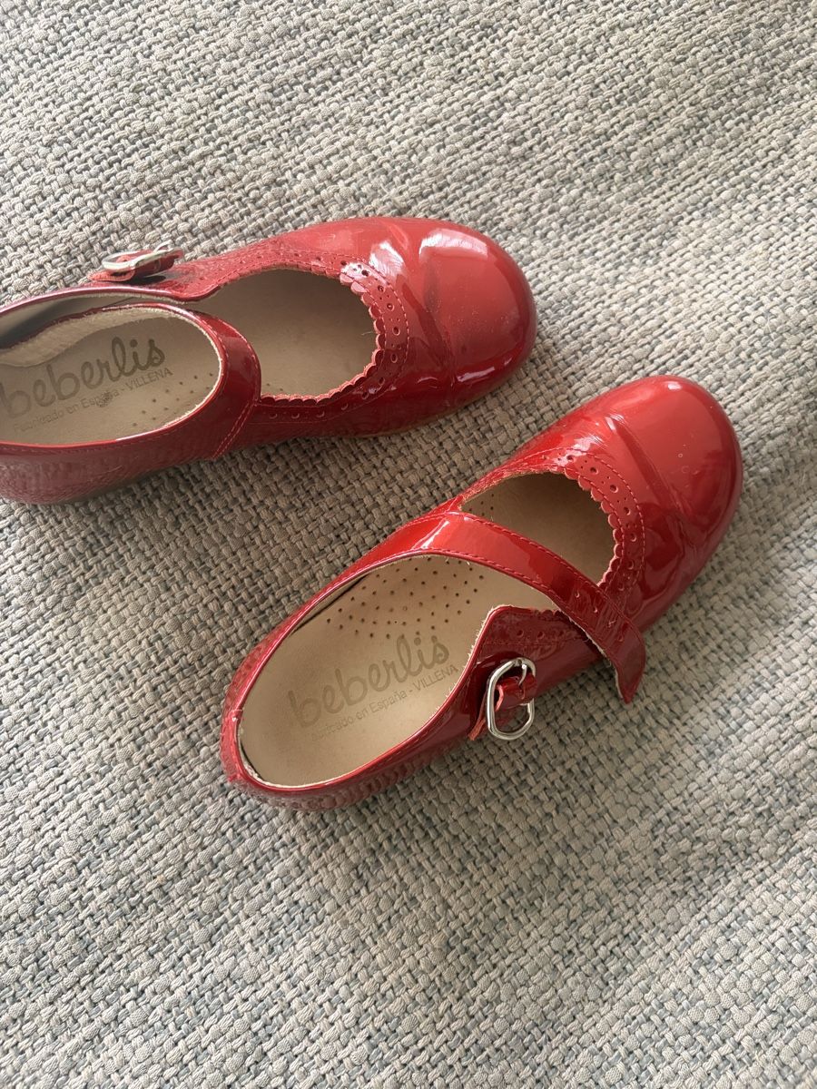 Scarpe per ragazze: Lackschuhe rot 28 – Usato da Basel venduto da RausindieNatur 2