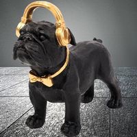🖤🎧 Coole Bulldogge Figur mit goldenen Kopfhörern 🐾💫