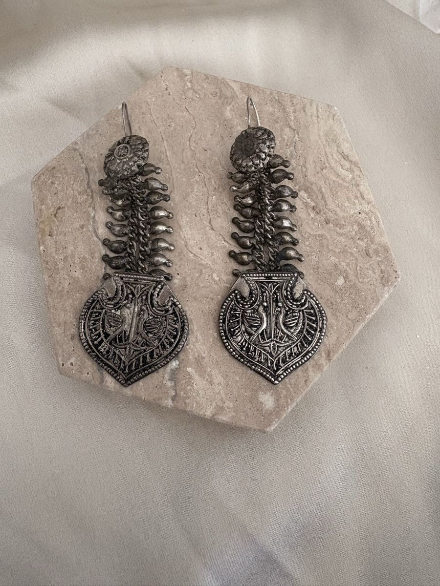 Orecchini pendenti & Orecchini a lobo: Boho Ethno Ohrhänger Silberfarben Ornamente Statement – Usato da Zürich venduto da CICI-CuratedVintage