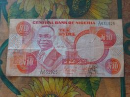 NIGERIA  10  Naira  Billet