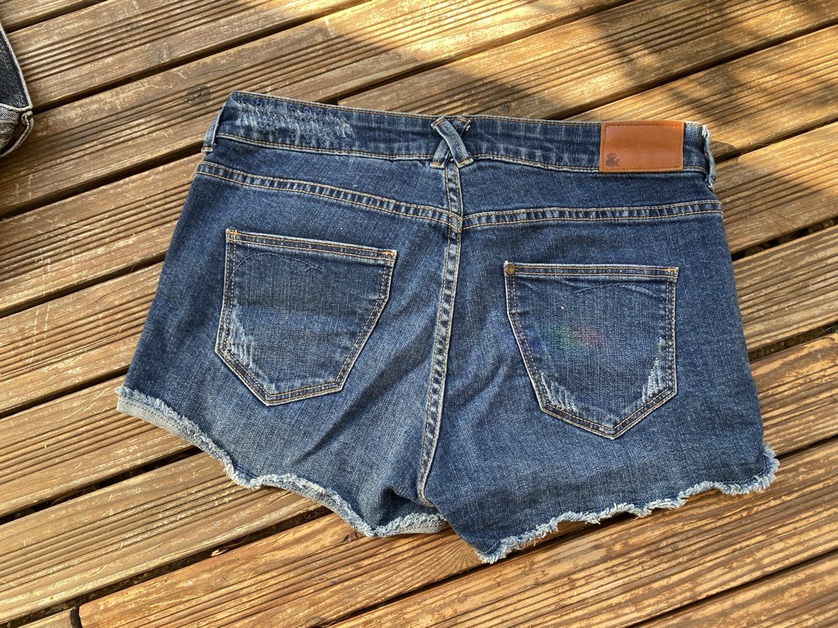 Jeans: Shorts / low cut y2k  – Usato da Bern venduto da joe_zp6t 2