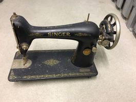 Vecchia macchina per cucire Singer